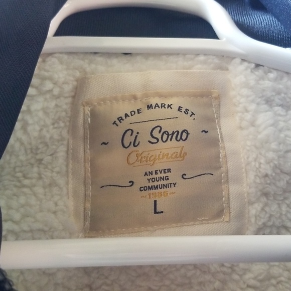 Quilted winter jacket - Picture 2 of 2